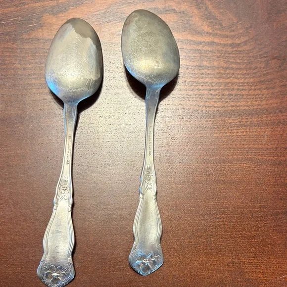 Silver Plate spoons by M. Rogers & Sons - Picture 2 of 5